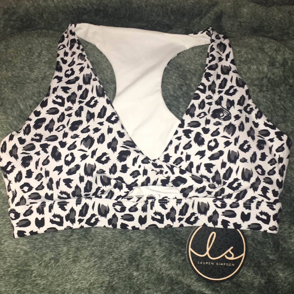 NWT Ryderwear Lauren Simpson Twist Sports Bra M